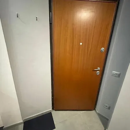 Pretty Flat Moglio Villa
